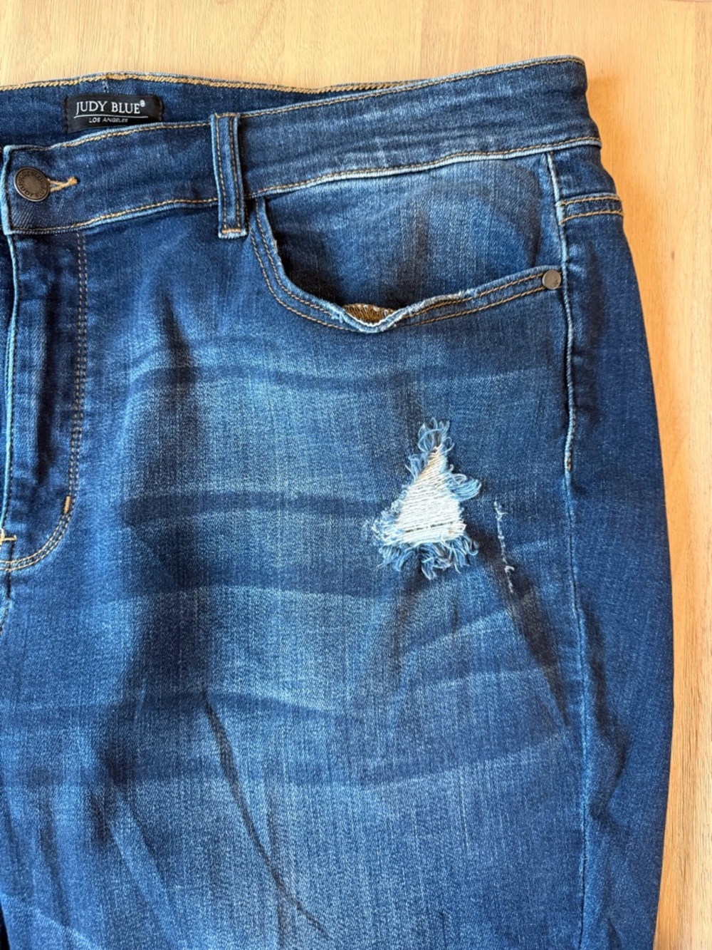 Plus Size Judy Blue Distressed Slim Fit Jeans Size 24 - Picture 3 of 7